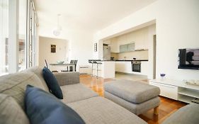 Apartment Zara White